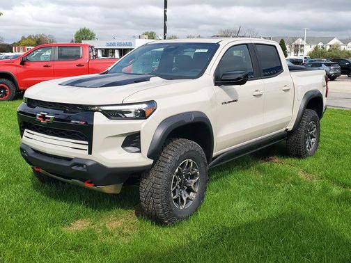 White Sands 2026 Chevrolet Colorado ZR2