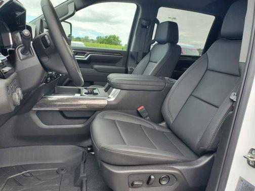 2025 Chevrolet Silverado 3500 LTZ
