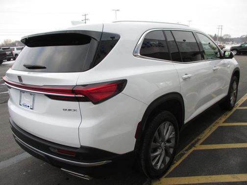 2025 Buick Enclave Preferred FWD