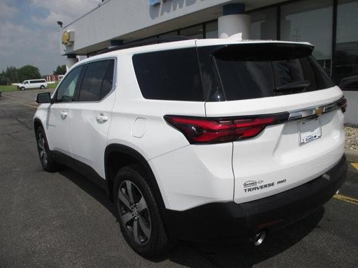 2023 Chevrolet Traverse LT Leather