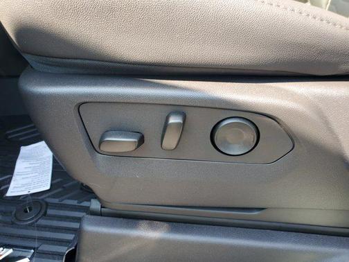 2025 Chevrolet Silverado 2500 4WD Crew Cab Standard Bed ZR2