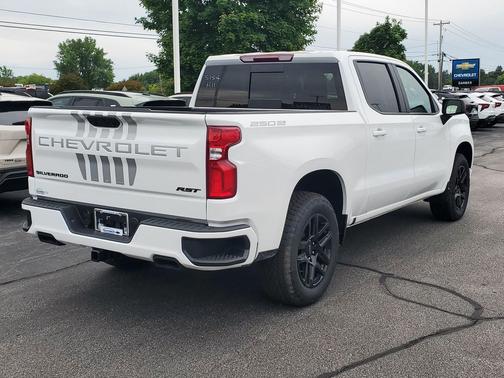 Summit White 2026 Chevrolet Silverado 1500 RST