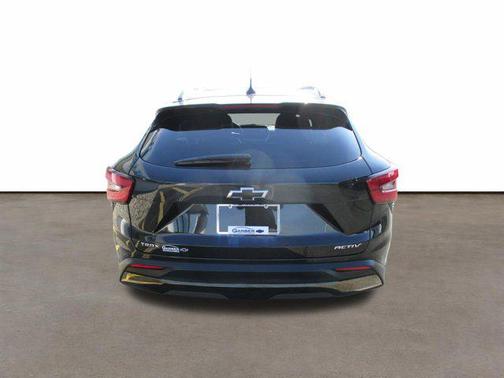 Mosaic Black Metallic 2024 Chevrolet Trax FWD ACTIV