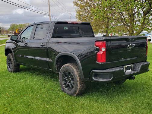 Black 2026 Chevrolet Silverado 1500 ZR2