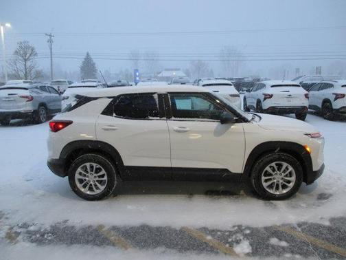2025 Chevrolet Trailblazer LS