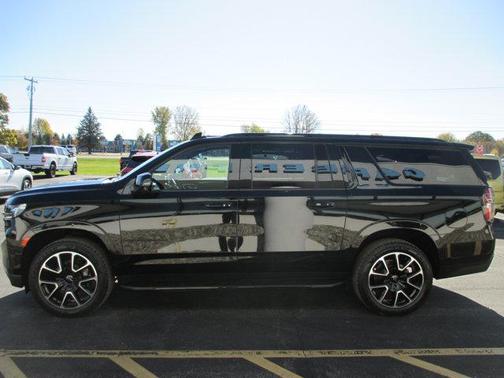 2022 Chevrolet Suburban RST