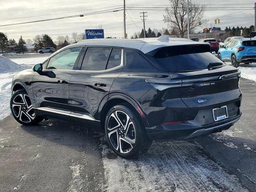 2025 Chevrolet Equinox EV LT