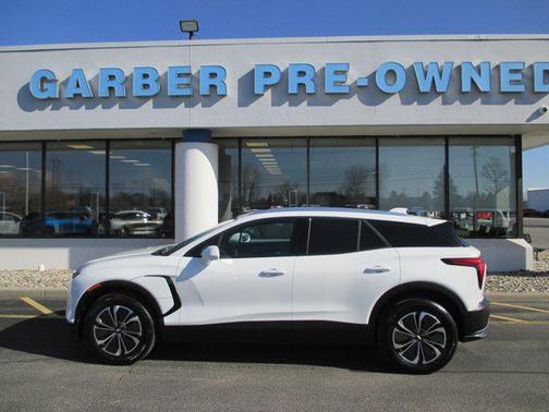 Summit White 2024 Chevrolet Blazer EV eAWD LT