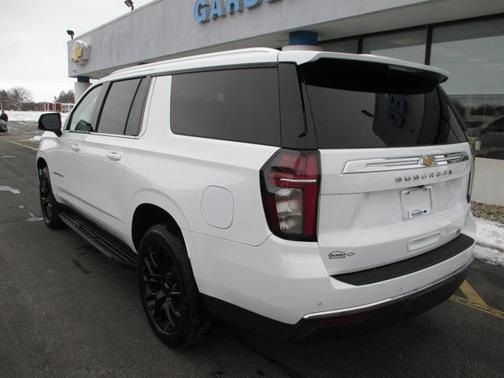 2022 Chevrolet Suburban LT