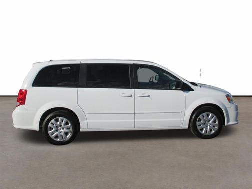 White Knuckle Clearcoat 2017 Dodge Grand Caravan SE