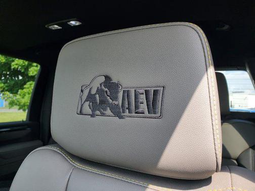 2025 Chevrolet Silverado 2500 4WD Crew Cab Standard Bed ZR2