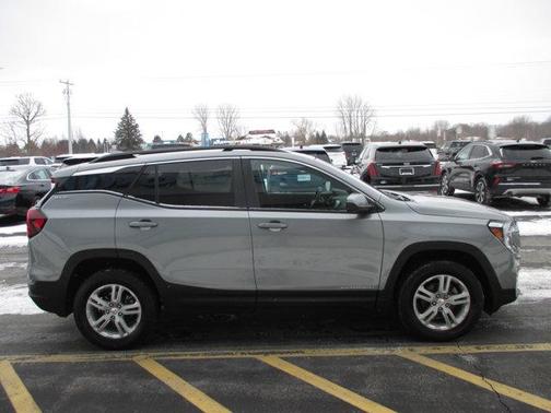 2023 GMC Terrain SLE