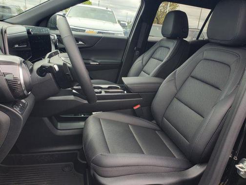 Mosaic Black Metallic 2026 Chevrolet Equinox 1LT