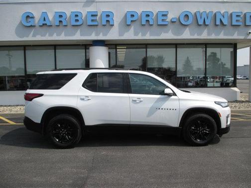 2022 Chevrolet Traverse LT Cloth