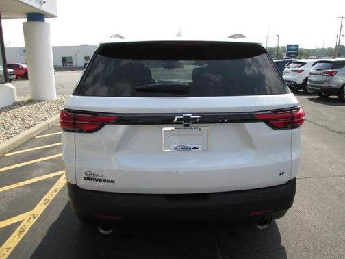2022 Chevrolet Traverse LT Cloth