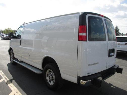 2022 GMC Savana 2500 Work Van
