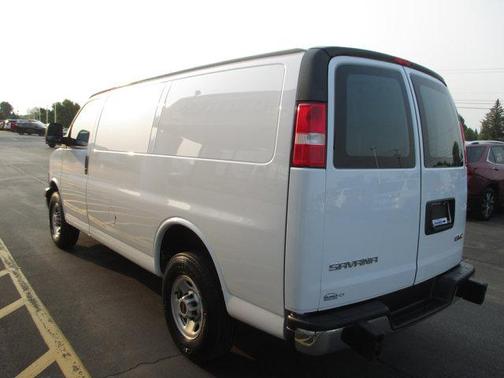 2023 GMC Savana 2500 Work Van