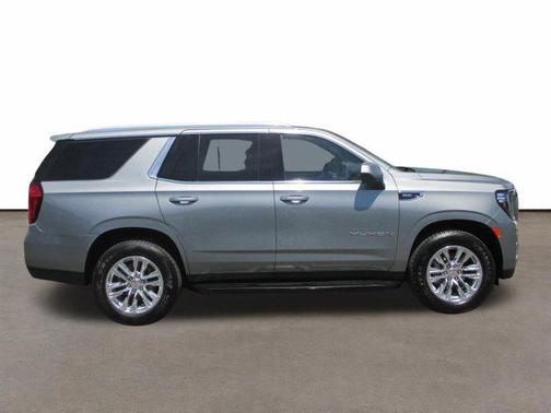 Sterling Metallic 2023 GMC Yukon SLE