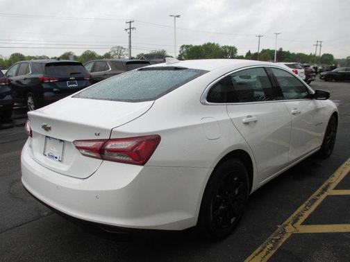 2021 Chevrolet Malibu FWD LT