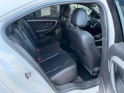 2017 Ford Taurus SEL