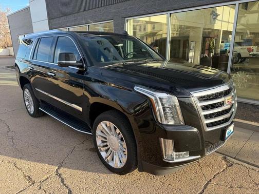 2017 Cadillac Escalade Luxury