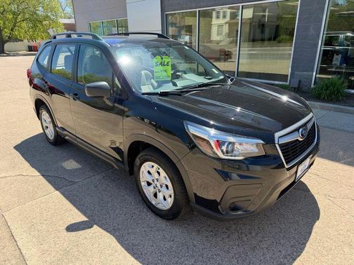 Crystal Black Silica 2020 Subaru Forester Base