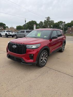 RAPID RED MET TINTED CC 2025 Ford Explorer ST-Line