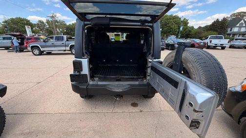 Bright Silver Metallic Clearcoat 2011 Jeep Wrangler Unlimited Sport