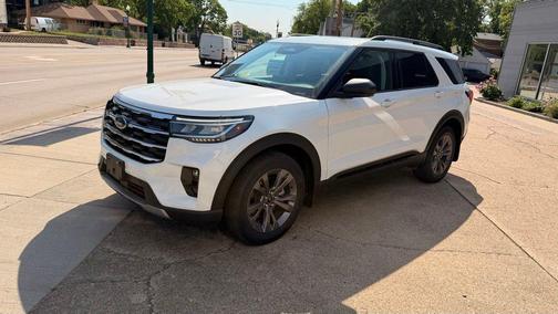 STAR WHITE MET TRI-COAT 2026 Ford Explorer Active