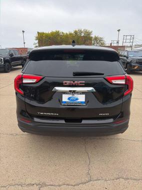 Ebony Twilight Metallic 2024 GMC Terrain SLE