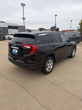 Ebony Twilight Metallic 2024 GMC Terrain SLE