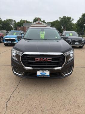 Ebony Twilight Metallic 2024 GMC Terrain SLE