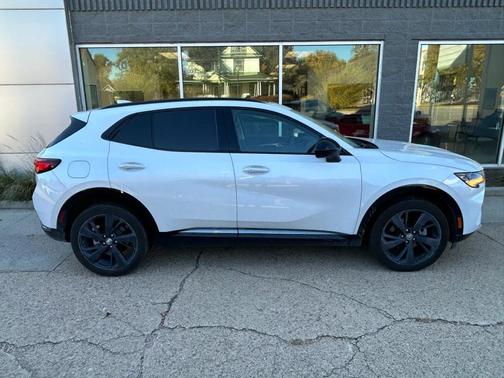 2023 Buick Envision Essence FWD