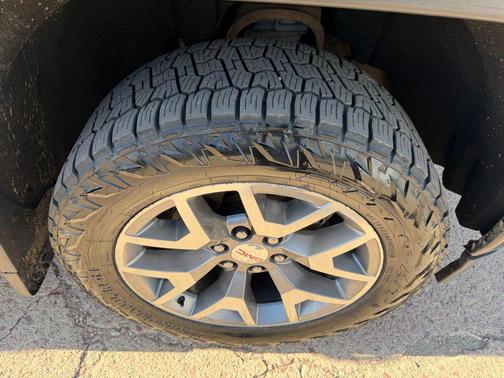 Onyx Black 2015 GMC Sierra 1500 SLT