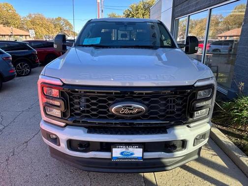2026 Ford F-350 Lariat