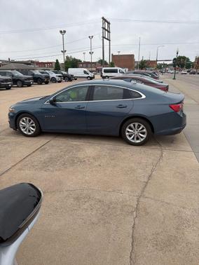Lakeshore Blue Metallic 2025 Chevrolet Malibu FWD 1LT