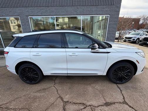 2026 Lincoln Corsair Reserve