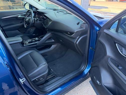 2022 Buick Envision FWD Essence