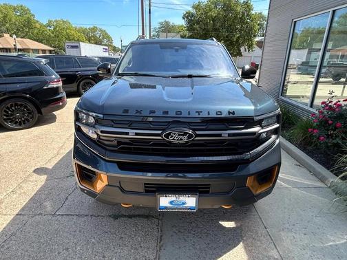2025 Ford Expedition Tremor
