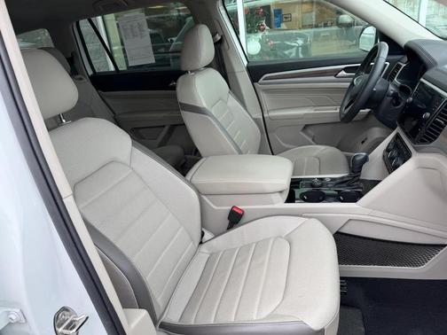 2021 Volkswagen Atlas 3.6L SEL Premium