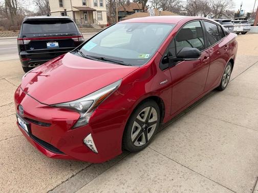 2017 Toyota Prius Four Touring