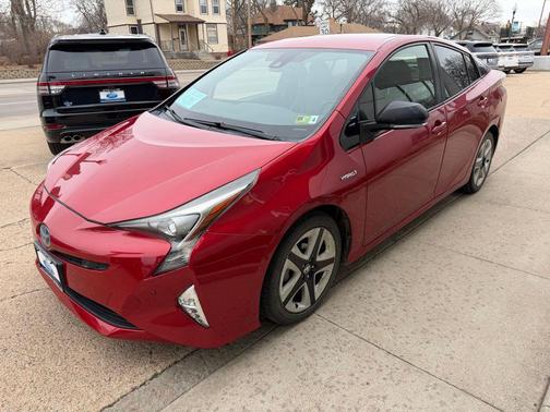 2017 Toyota Prius Four Touring