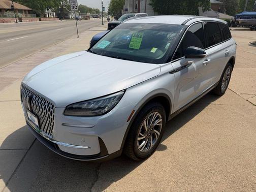 CRYSTAL WHITE MET CC 2025 Lincoln Corsair Premiere