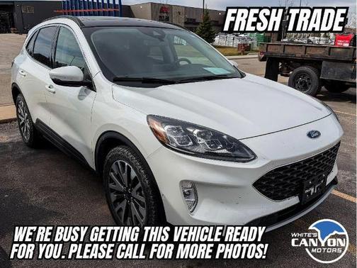 STAR WHITE METALLIC TRI-COA 2020 Ford Escape TITANIUM