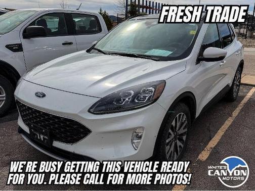 STAR WHITE METALLIC TRI-COA 2020 Ford Escape TITANIUM