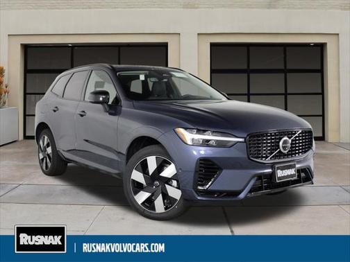 2025 Volvo XC60 Plug-In Hybrid T8 Plus