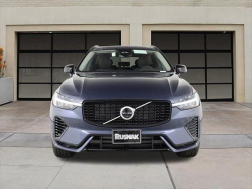 2025 Volvo XC60 Plug-In Hybrid T8 Plus