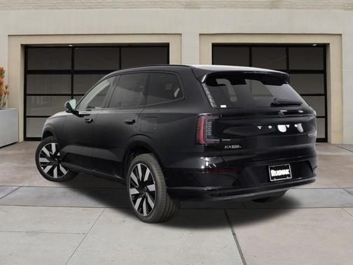 2025 Volvo EX90 Twin Motor Plus