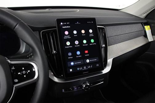 2025 Volvo XC90 B6 Ultra