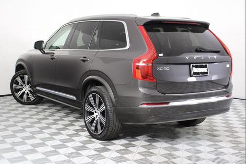 Platinum Grey Metallic 2023 Volvo XC90 Recharge Plug-In Hybrid T8 Plus 6-Seater
